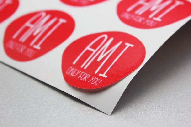 плоттерная резка стикеров